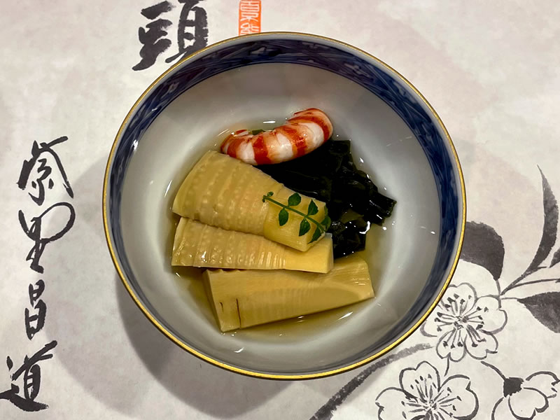 東京上野 龜屋一睡亭の海老と筍の煮物