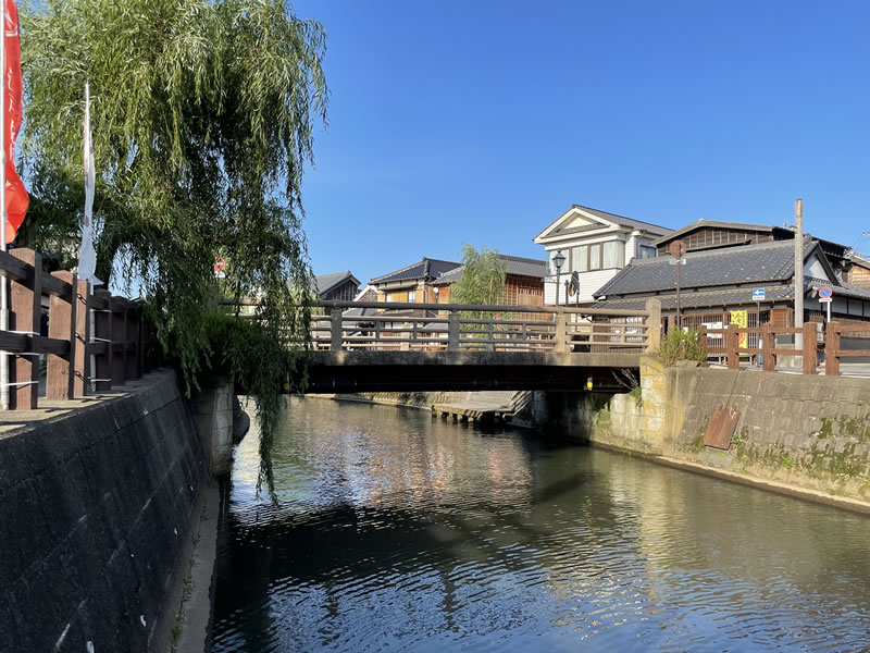 佐原 中橋近くの船着き場から見た風景