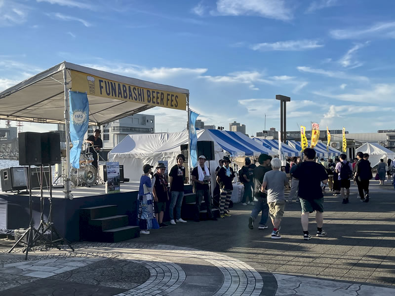 船橋港親水公園で開催されていた FUNABASHI BEER FES