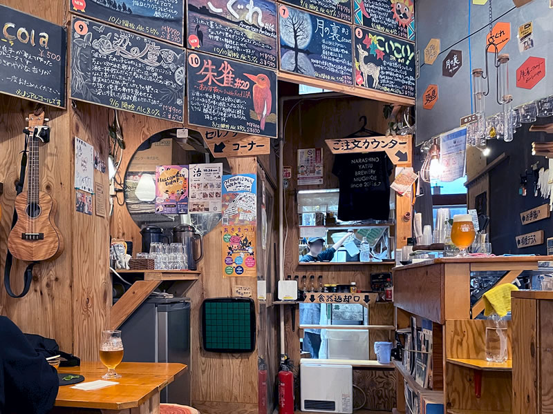 谷津商店街「むぎのいえ」の店内風景