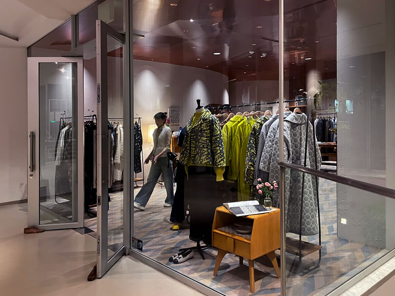 代官山 ヒルサイドテラス minä perhonen Daikanyama の外観