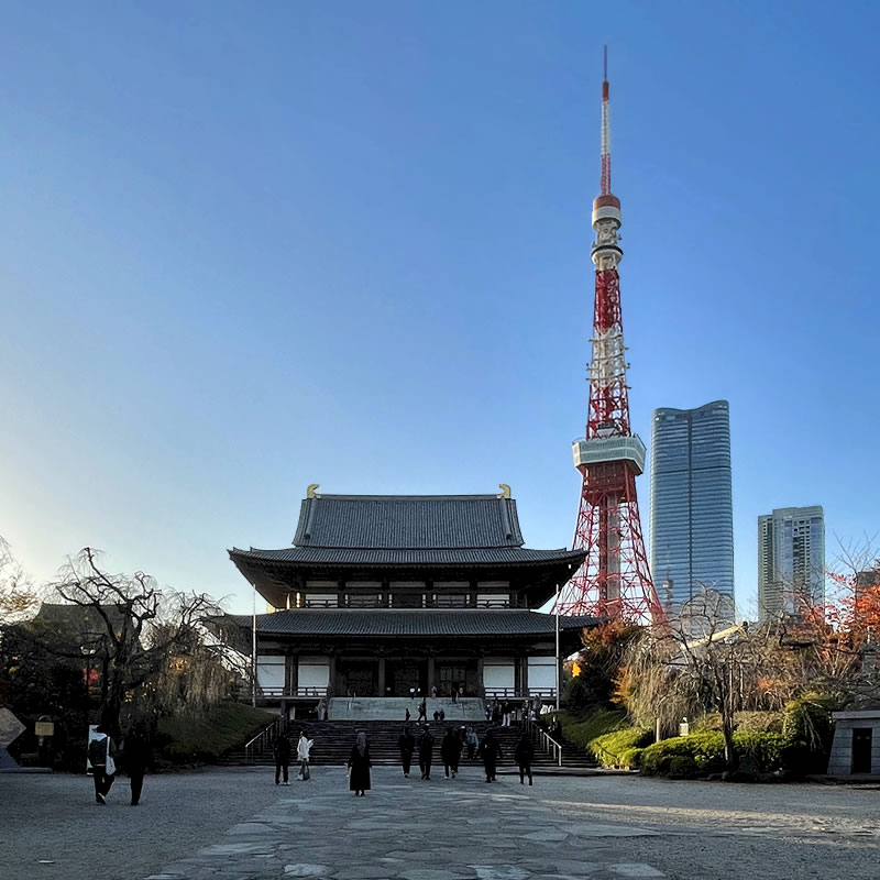増上寺の境内から見た本堂